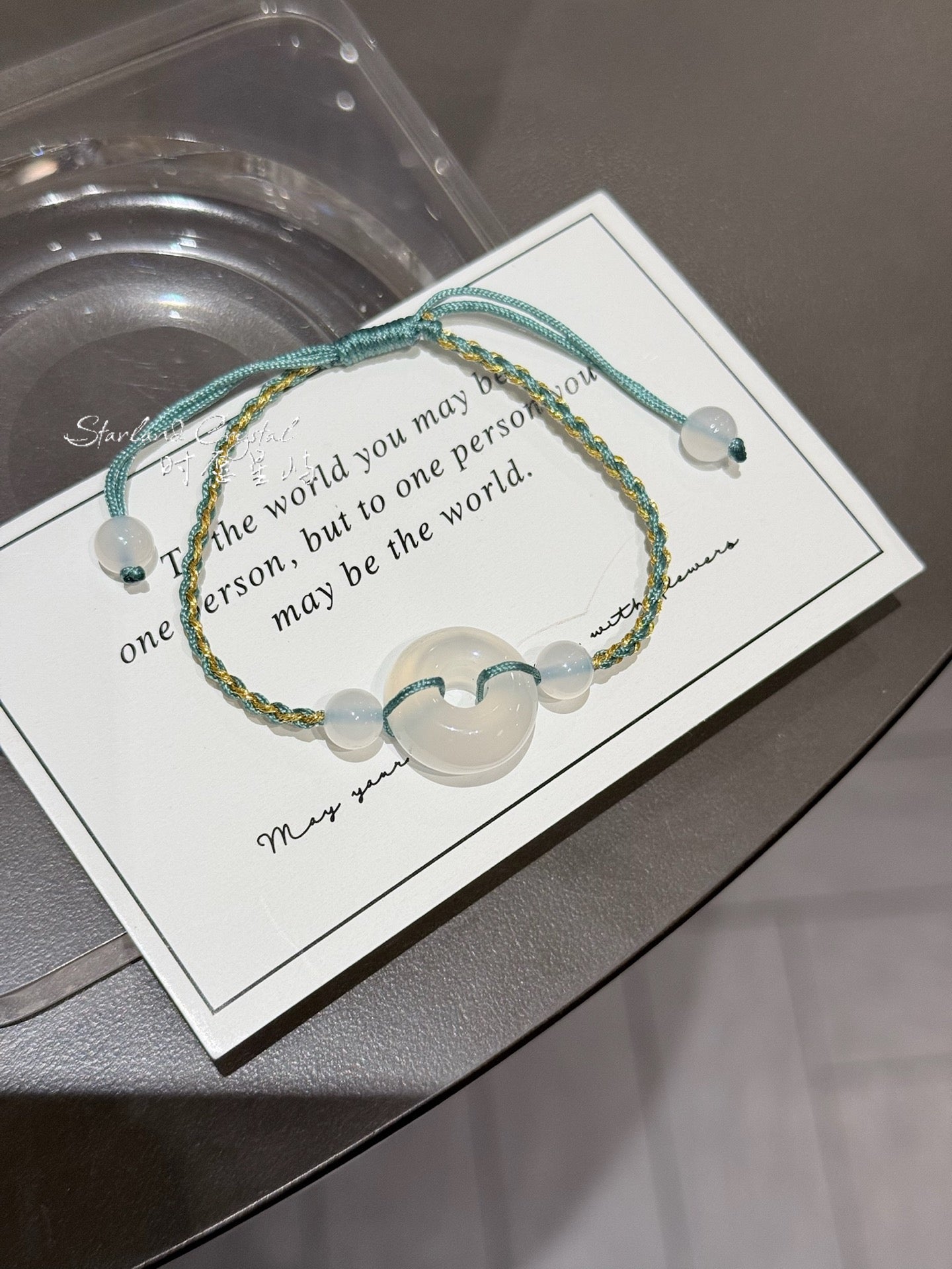 "Golden-Herb" Hand-Woven Agate Bracelet - Niche Forest-Green Cord with Natural Peace Disc for Wellness, Serenity & Luck