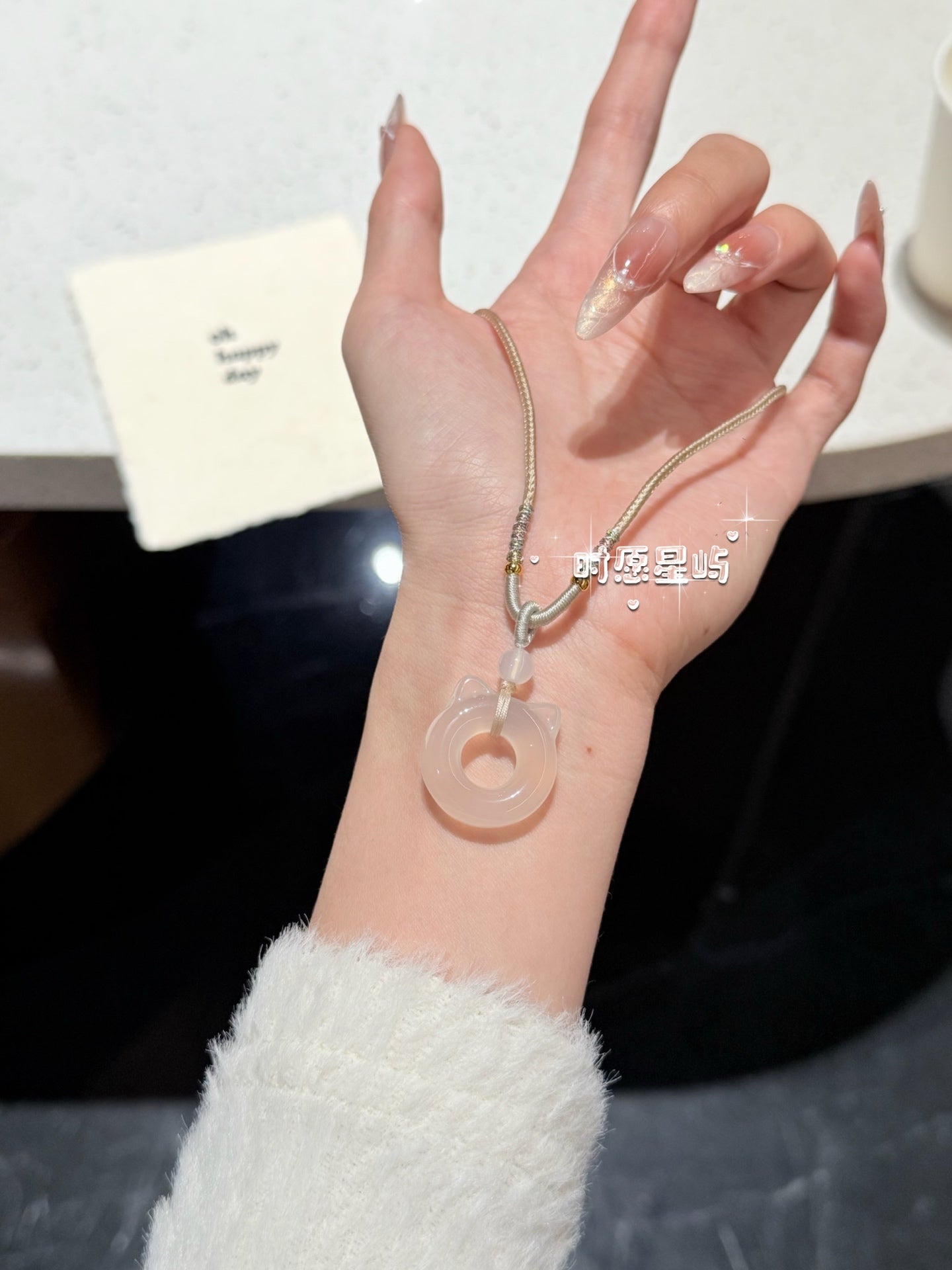 "Kitten’s Serenity" Hand-Woven Agate Necklace - Natural Cat-Ear Peace Disc Pendant for Protection & Daily Healing